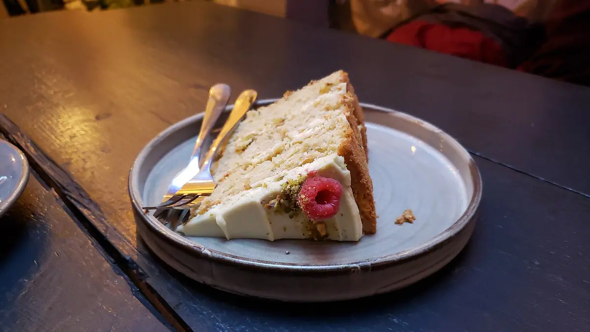 Cafe 1759 – cake shop in Bordon Camp, Bordon
